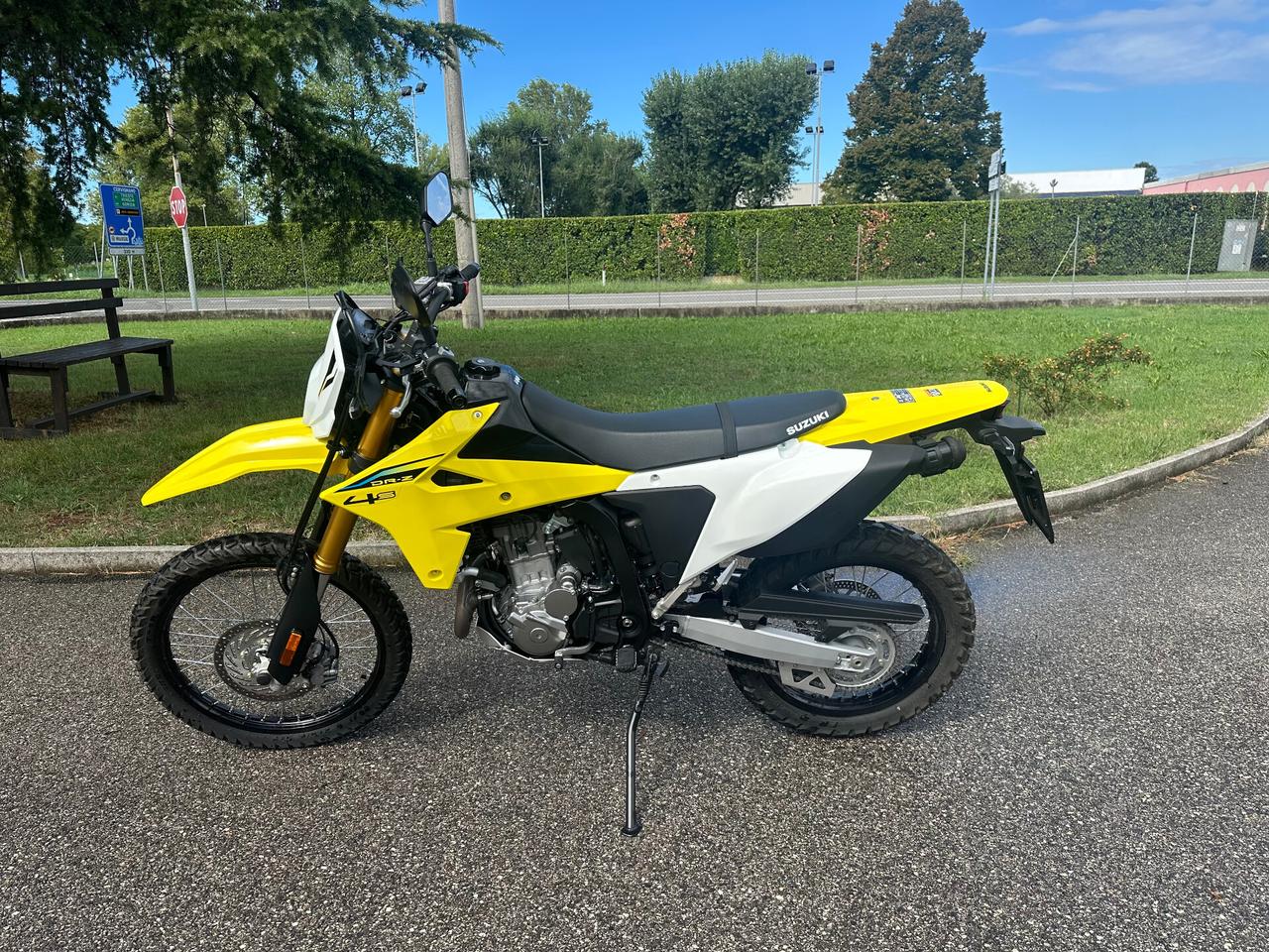 Suzuki DR-Z 4 S