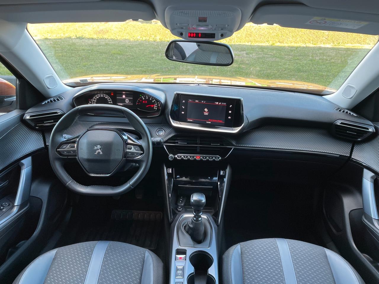 Peugeot 2008 Benzina Neopatentati