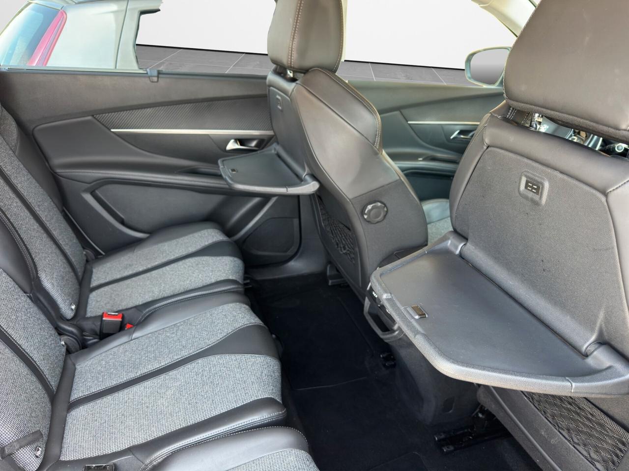 Peugeot 5008 BlueHDi 130 S&S EAT8 Allure