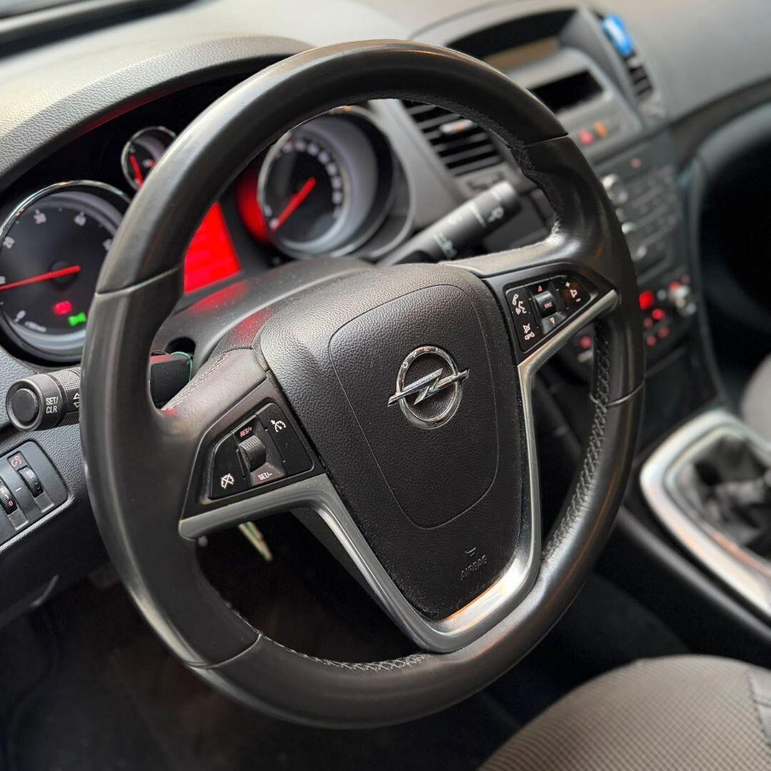 Opel Insignia 2.0 CDTI - 160CV
