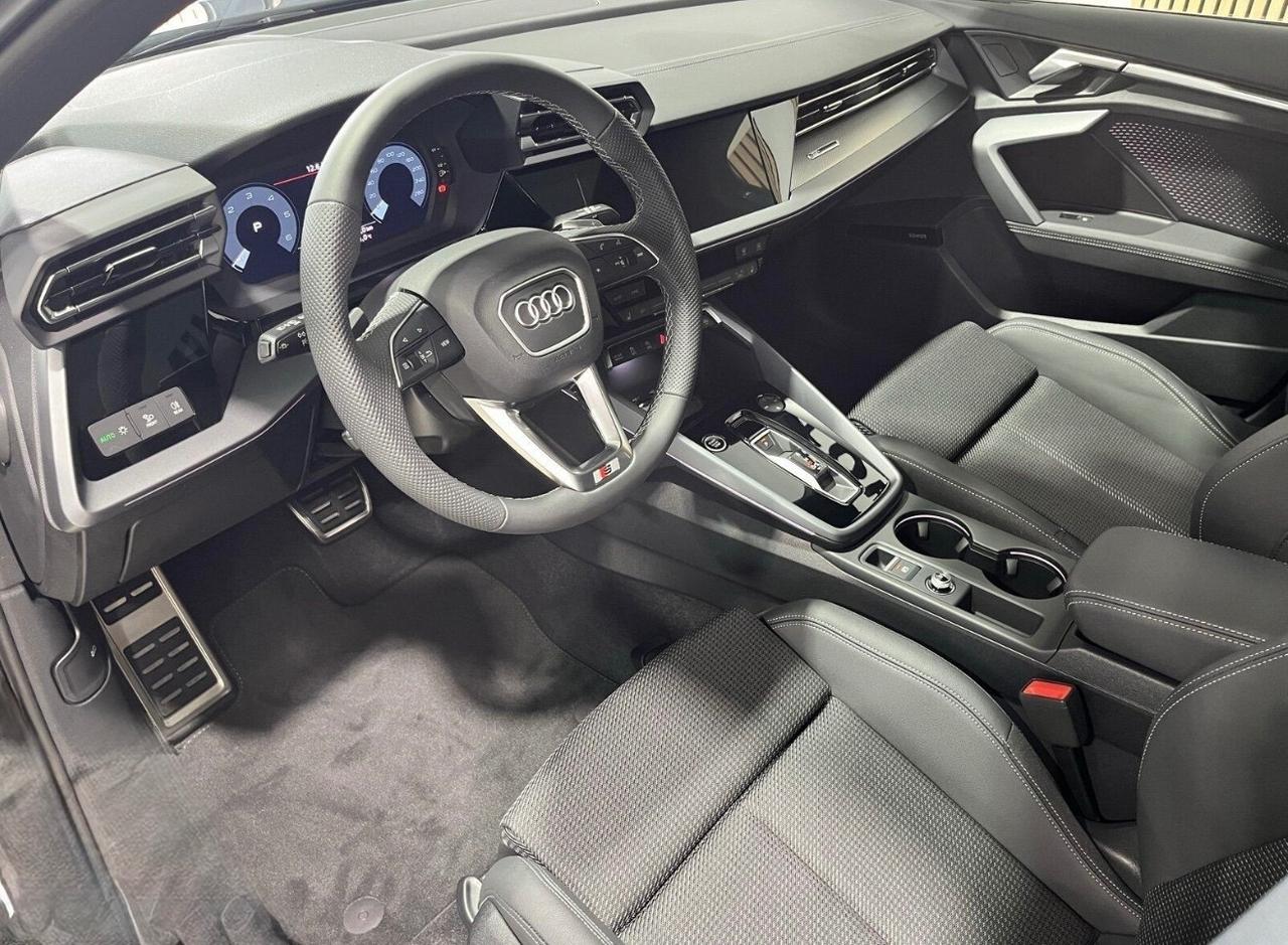 Audi A3 SPB 35 TDI S tronic S Line Nuovo Mod Tetto Pelle Matrix