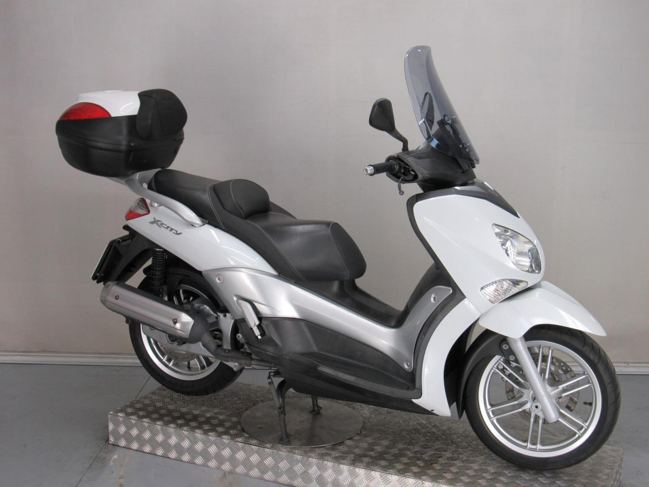 Yamaha X-City 125 RUOTA ALTA PATENTE A1 EB