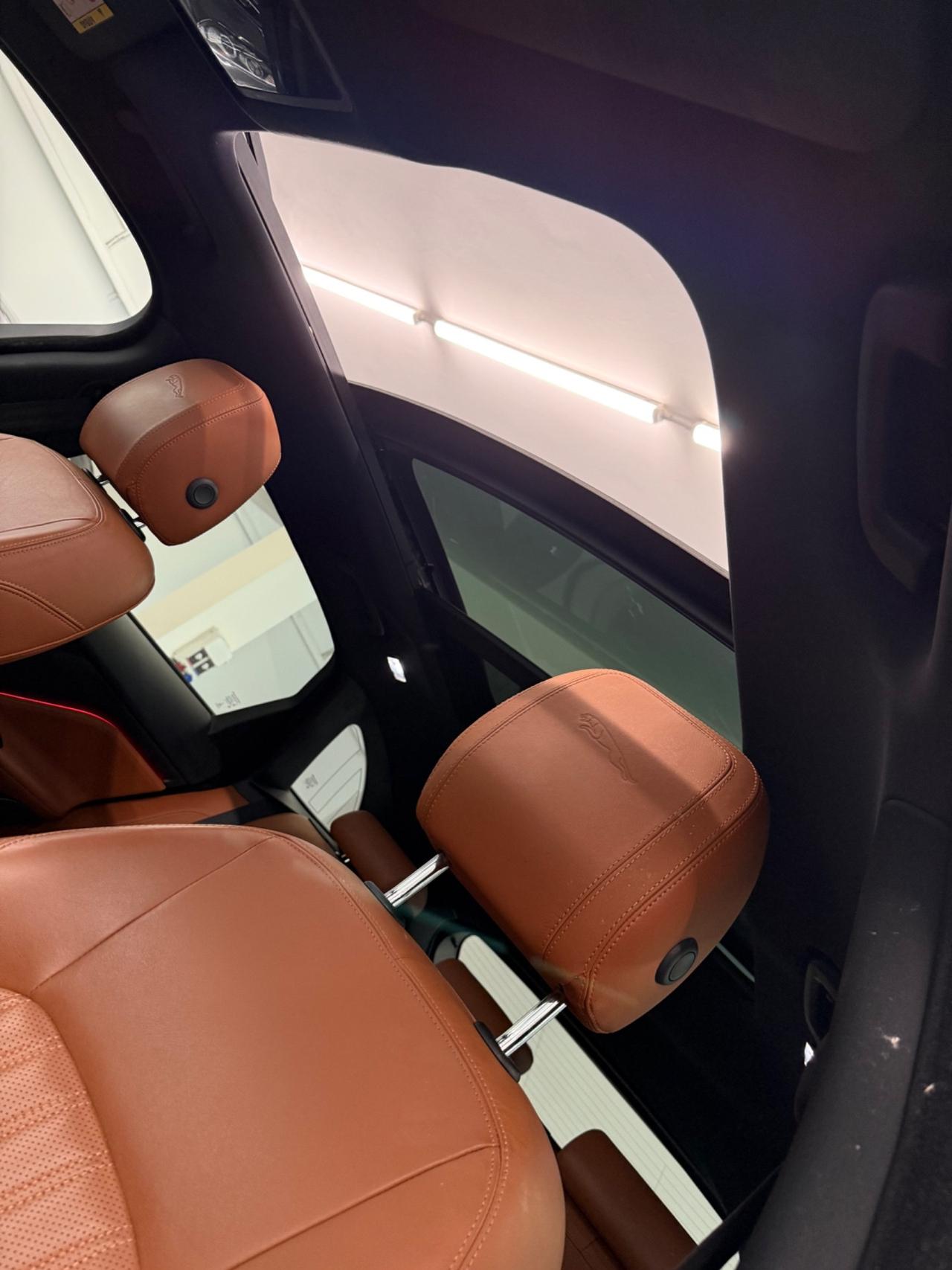Jaguar F-Pace 3.0 D V6 300 CV AWD aut. Portfolio
