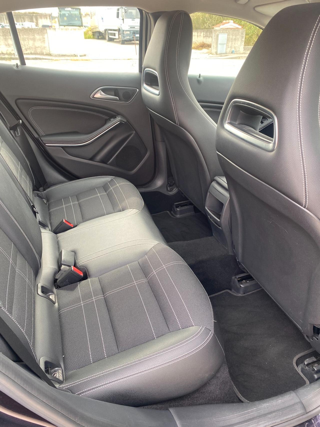 Mercedes-benz GLA 200 CDI Automatic 4Matic Sport