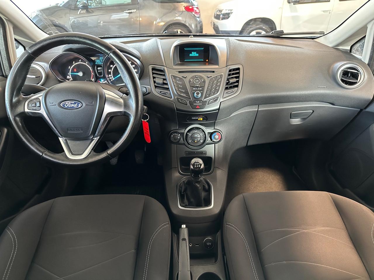 Ford Fiesta 1.2 60CV 5 porte Black & White Edition