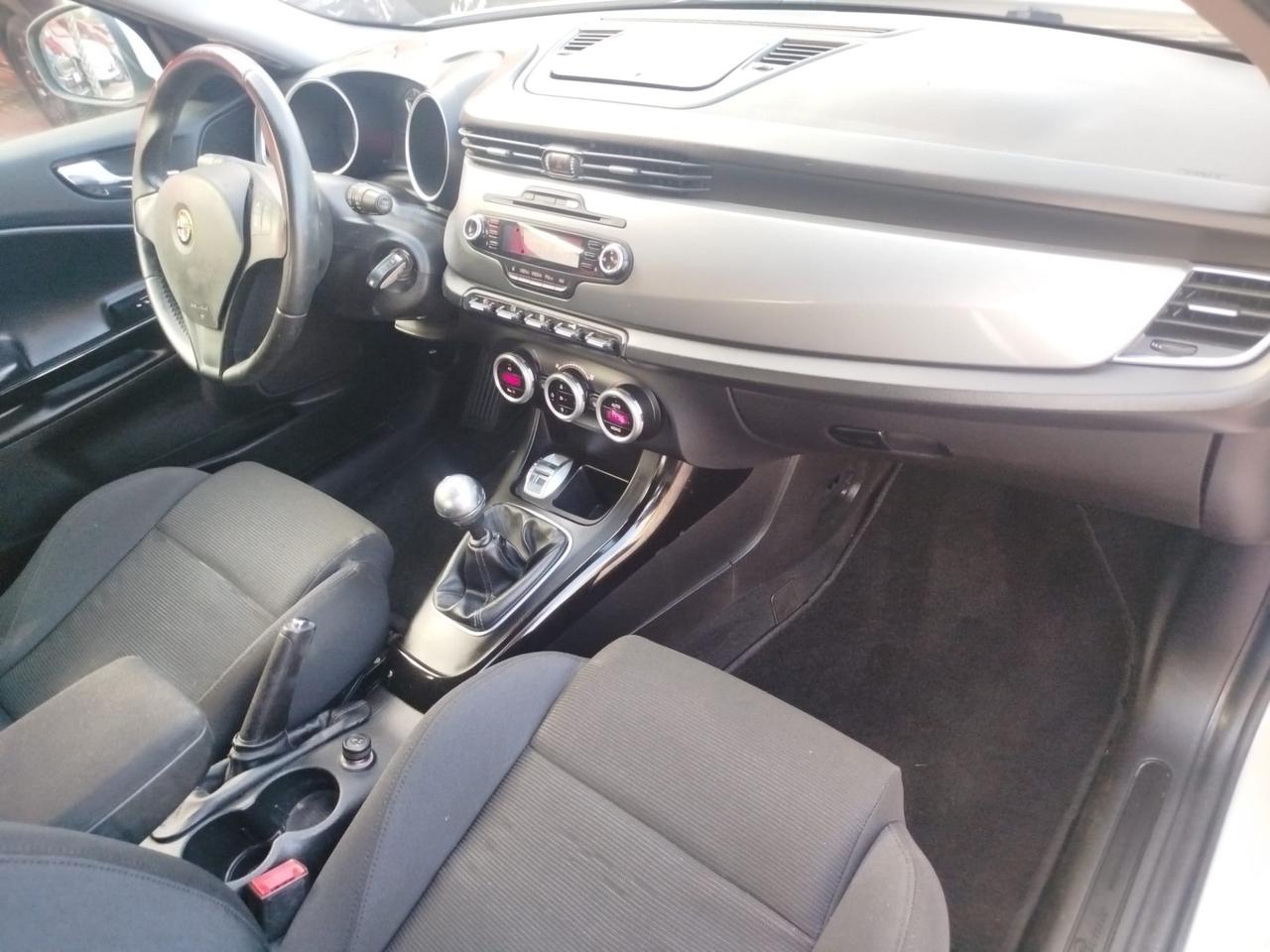 Alfa Romeo Giulietta 1.6 JTDm-2 105 CV Exclusive