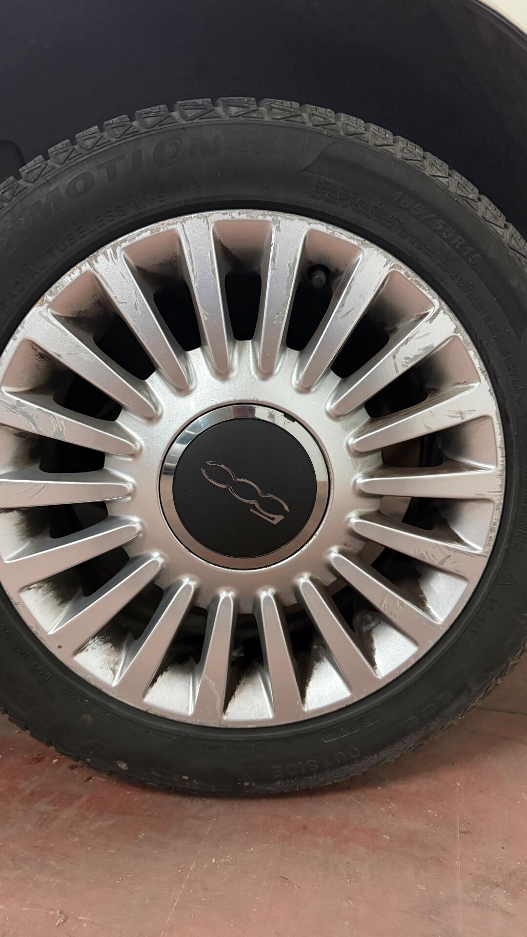 Fiat 500 1.2 Lounge unic. proprietario vedi DESCR. gomme tagliando e friz. nuovo