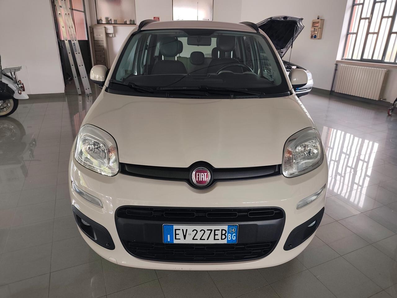 Fiat Panda 1.2 Lounge Benz euro 6 78 Milà km
