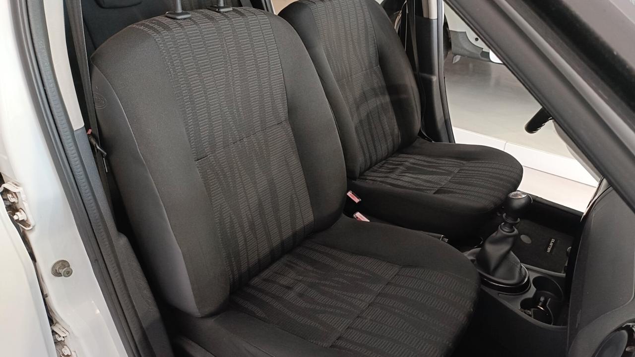 Dacia Duster 1.5 dCi 107cv 4x2 - Ideale Neo Patentati