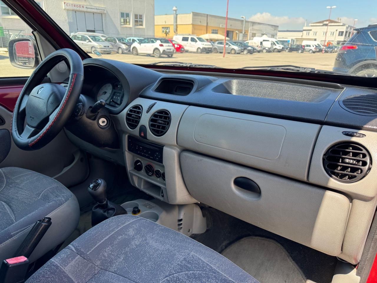 Renault Kangoo 1.5 dCi/82CV 5p. Privilège