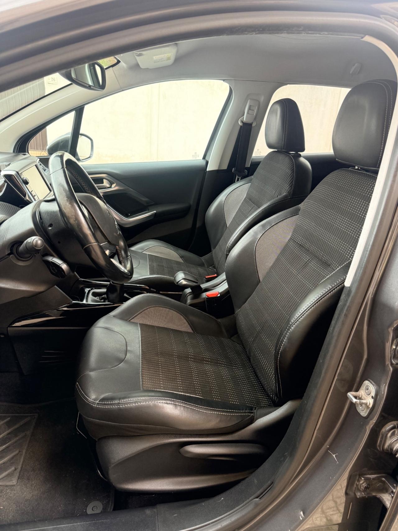 Peugeot 2008 BlueHDi 100 Allure