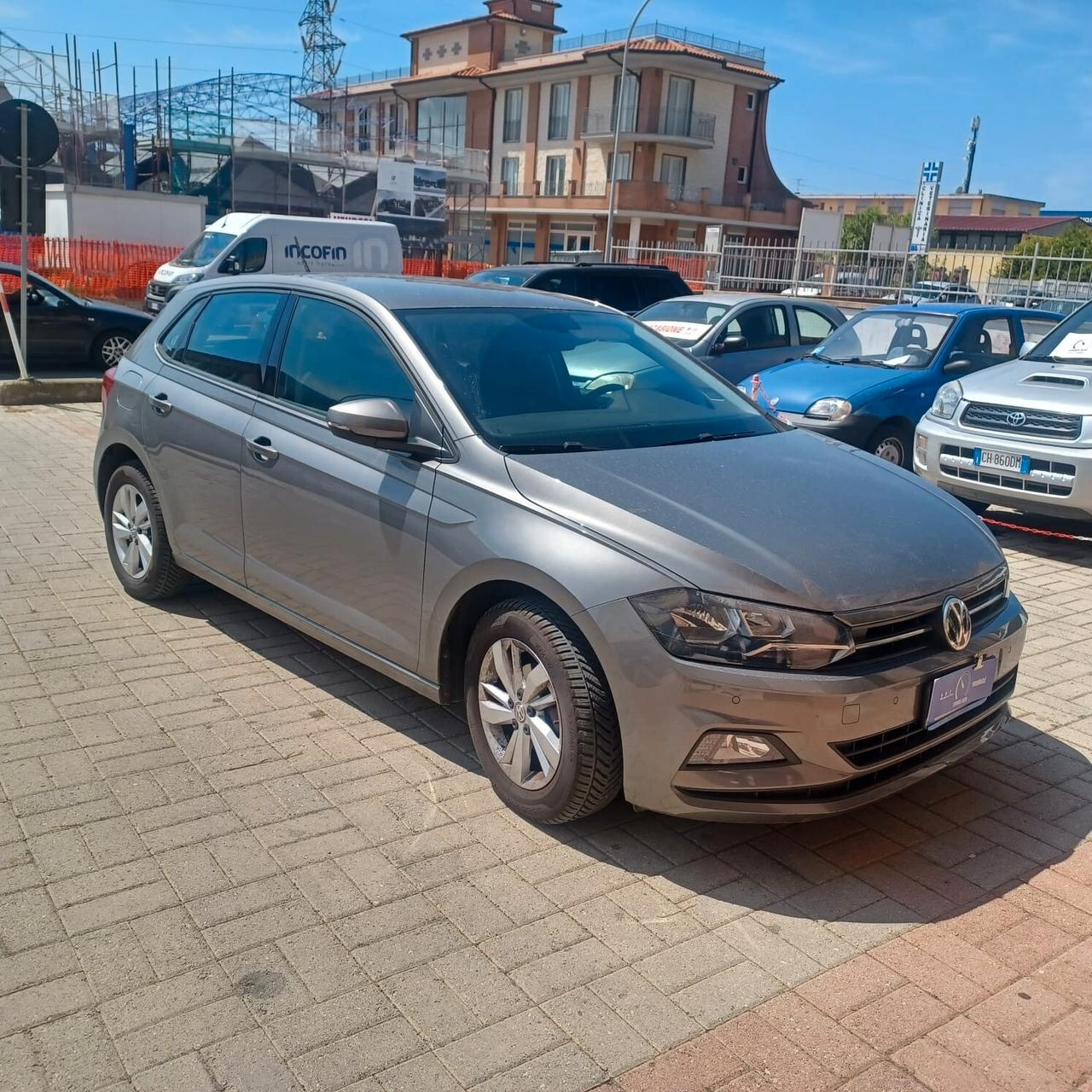 IMPECCABILE POLO 1.0 TGI PER NEOPATENTATI