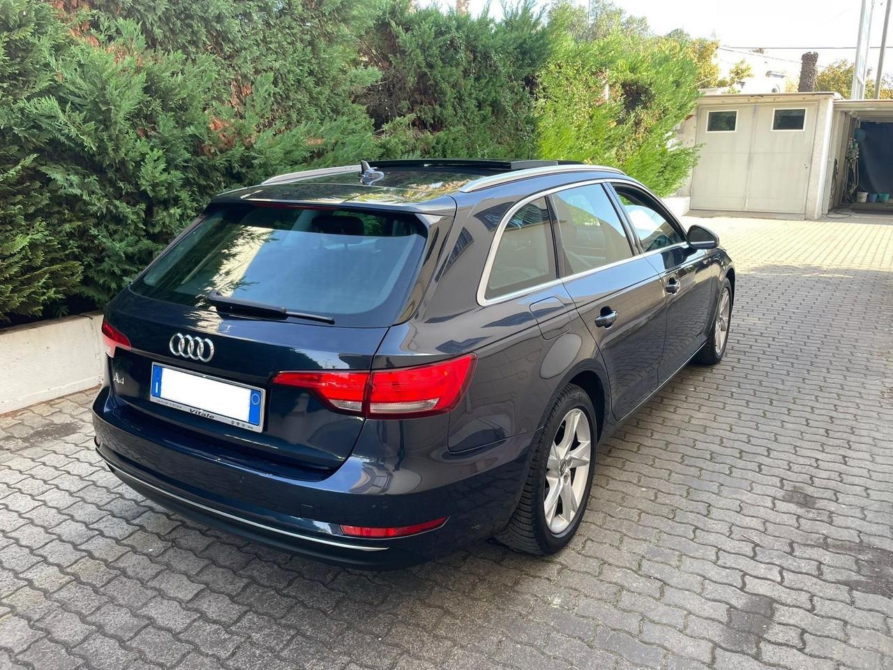 Audi A4 Avant 2.0 TDI 150 CV Tetto/navi/sedili sportivi