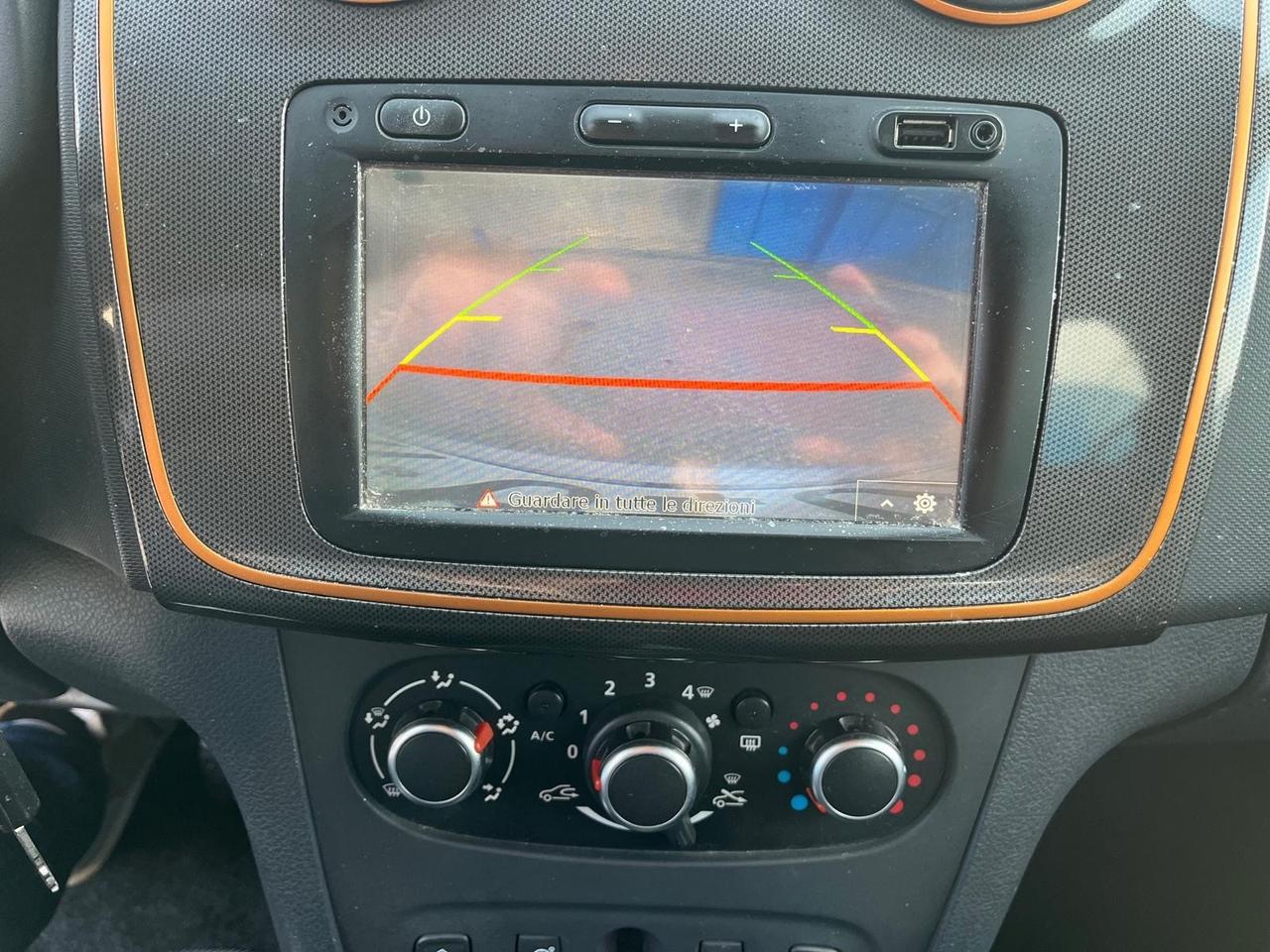 Dacia sandero stepway-0.9 tce-benz-2017