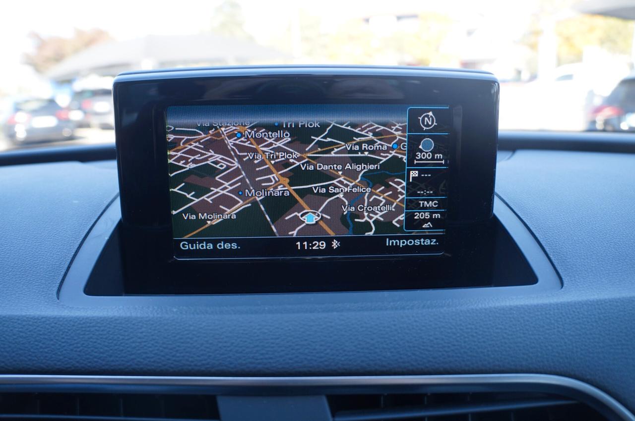 Audi Q3 2.0 TDI 120 CV Business