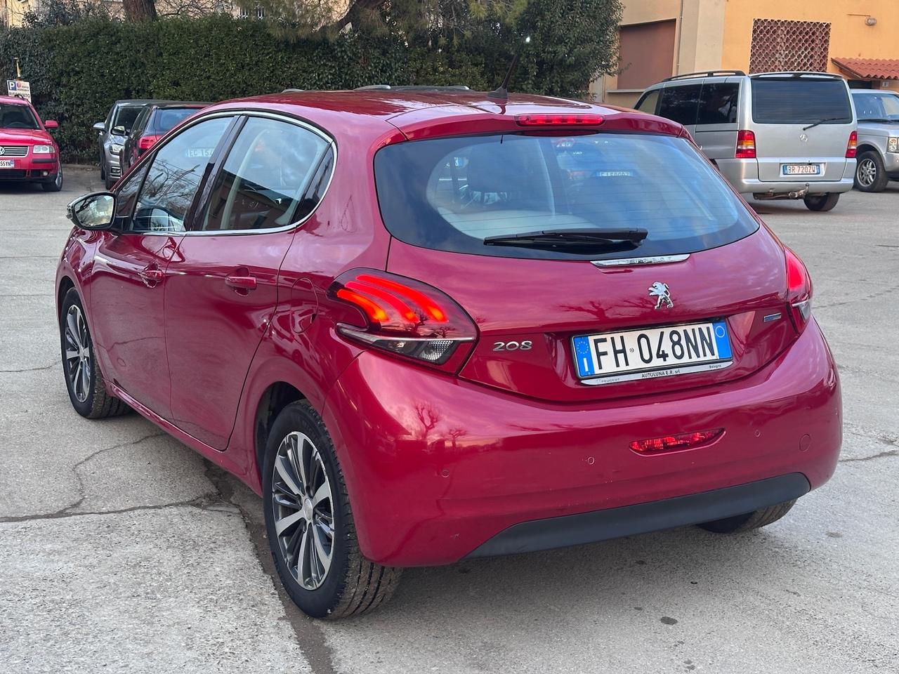 Peugeot 208 PureTech 82 5 porte Allure solo 150mila km