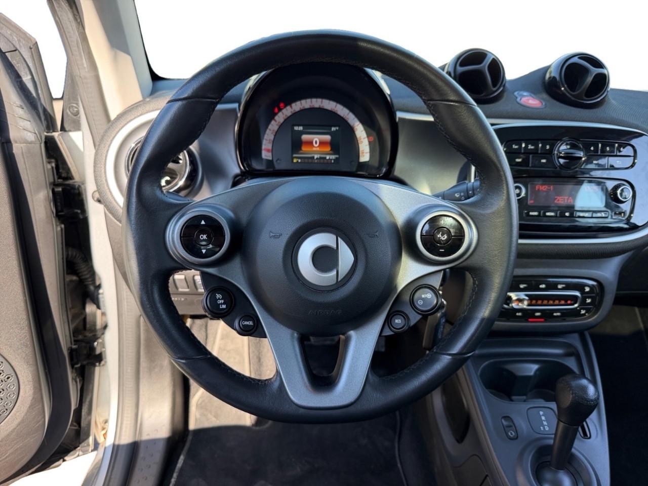 Smart fortwo coupe Fortwo 1.0 Passion 71cv - Unipro - Promo finanziamento - Bracciolo - Sedili riscaldabili - Tetto