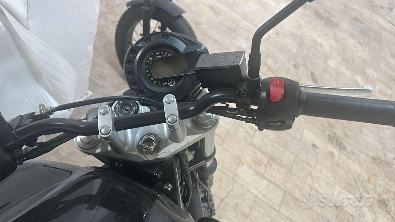 Vendia moto prezzo trattabile !!!!!