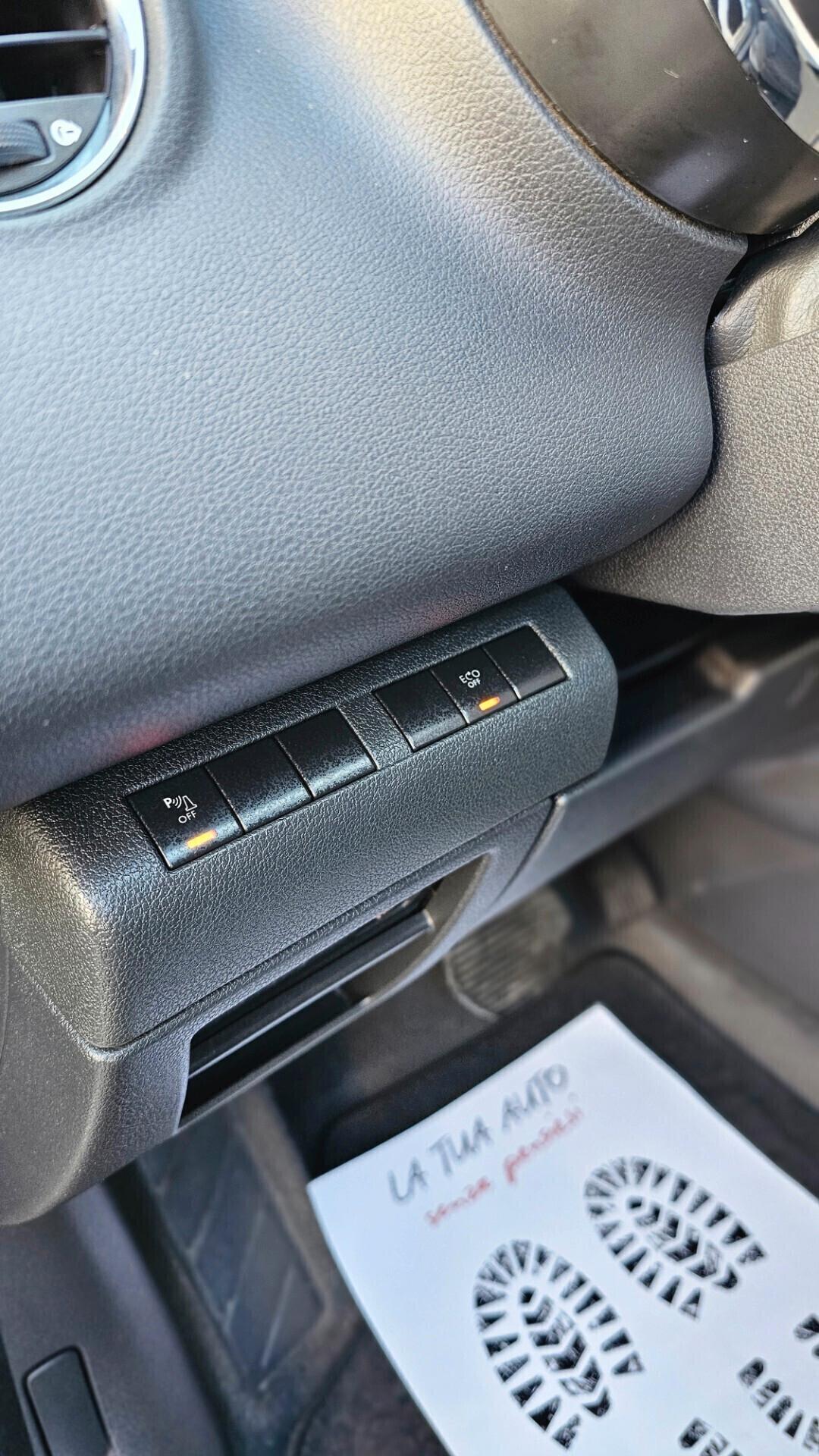 Peugeot 3008 1.6 HDi 115CV ETG6 Allure