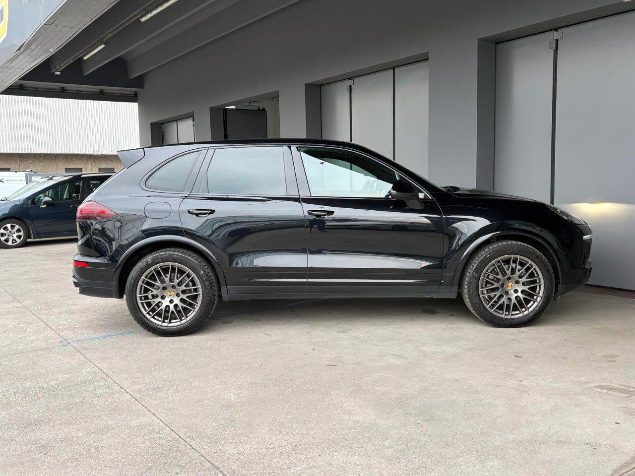 Porsche Cayenne 3.0 tiptronic