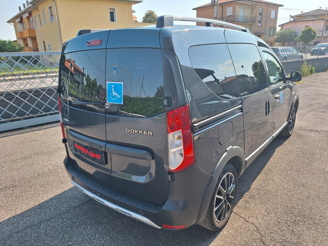Dacia Dokker ADATTA DISABILI SEDILE PASSEGGERO GIREVOLE 1.5 dCi 8V 90CV Start&Stop Serie Speciale Wow