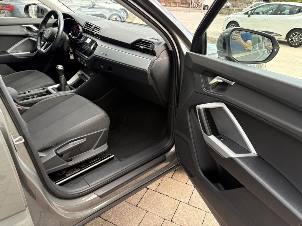 Audi Q3 35 TFSI 150cv Business Advanced