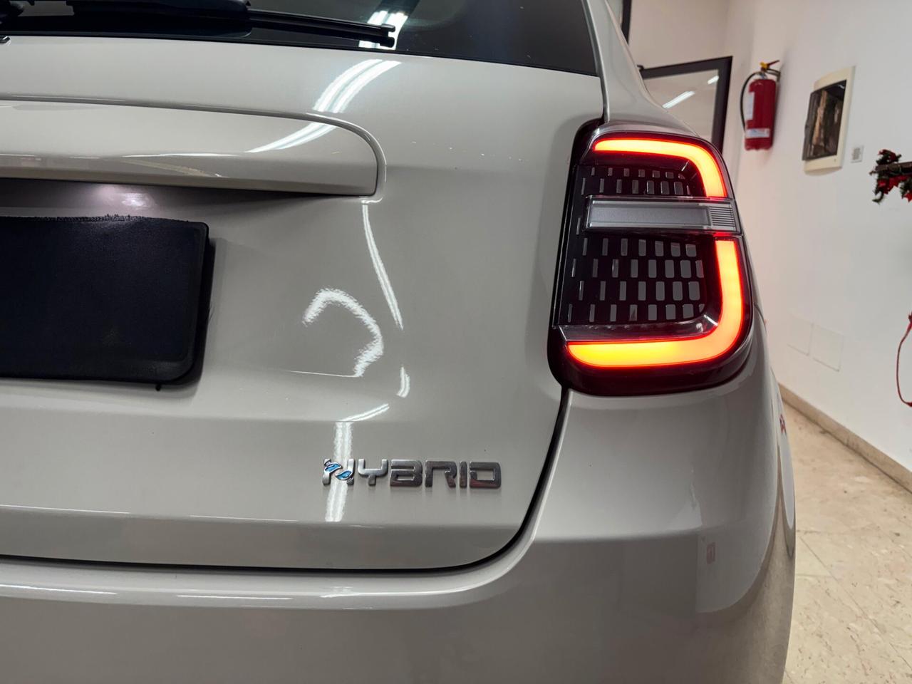 Fiat 600 Hybrid 100 CV DCT MHEV La Prima