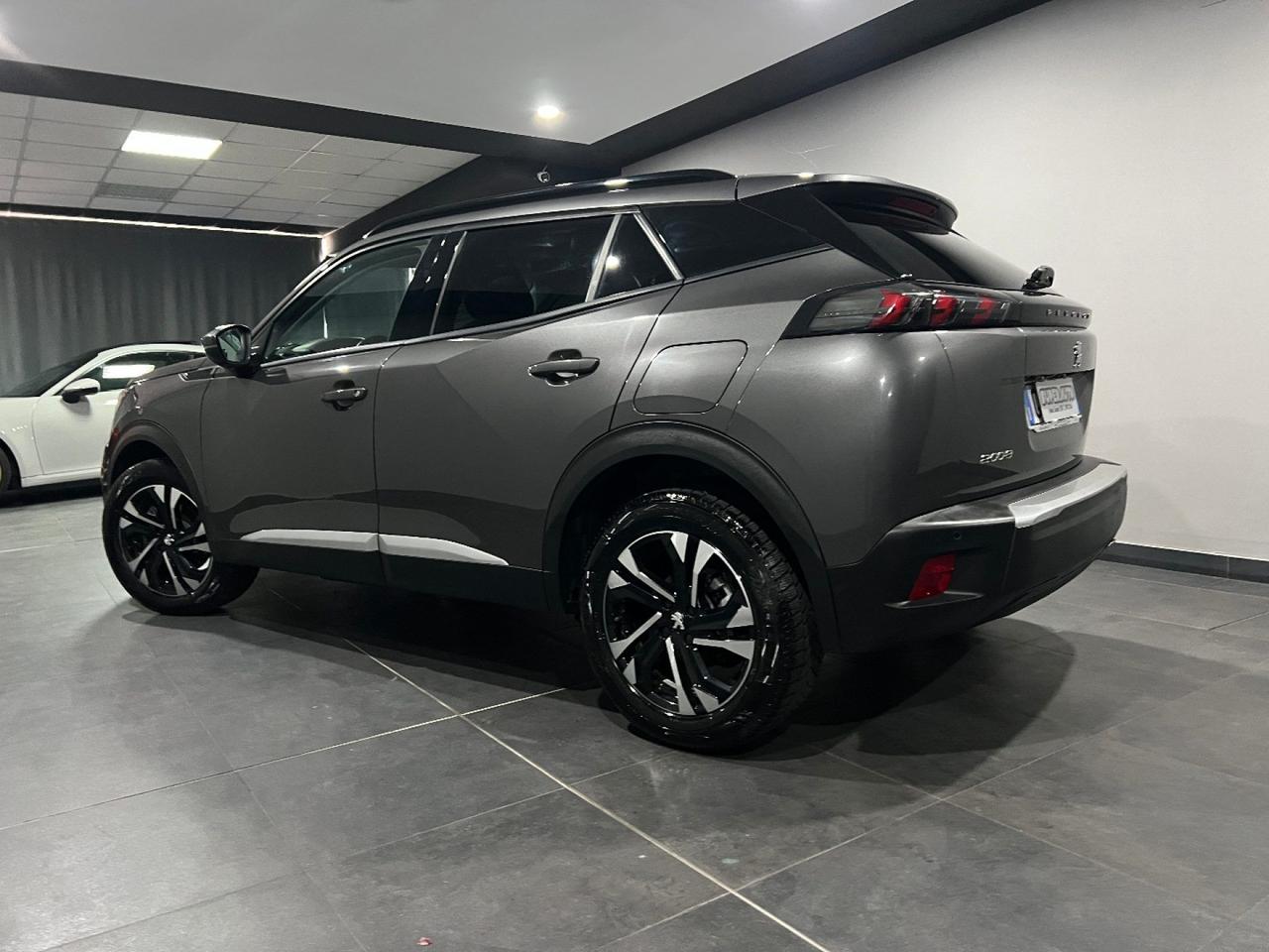 Peugeot 2008 BlueHDi 130 S&S EAT8 Allure