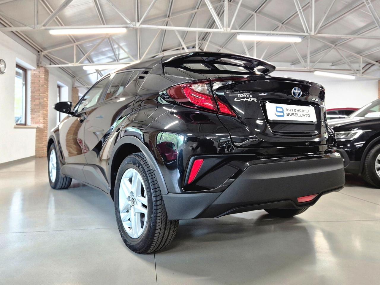 Toyota C-HR 1.8 Hybrid E-CVT Business