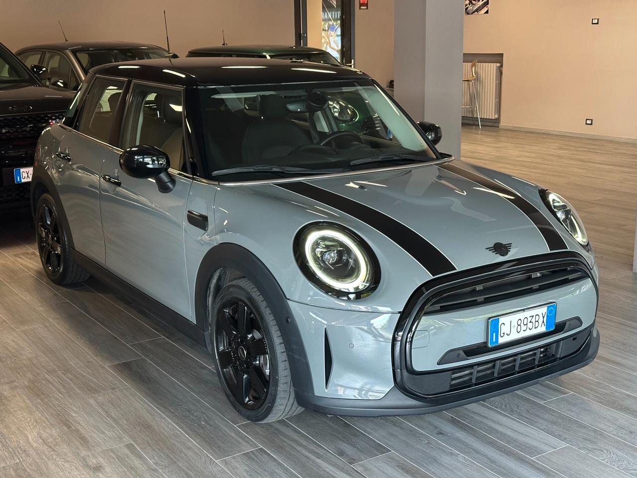 Mini Cooper 5p 1.5 Autom