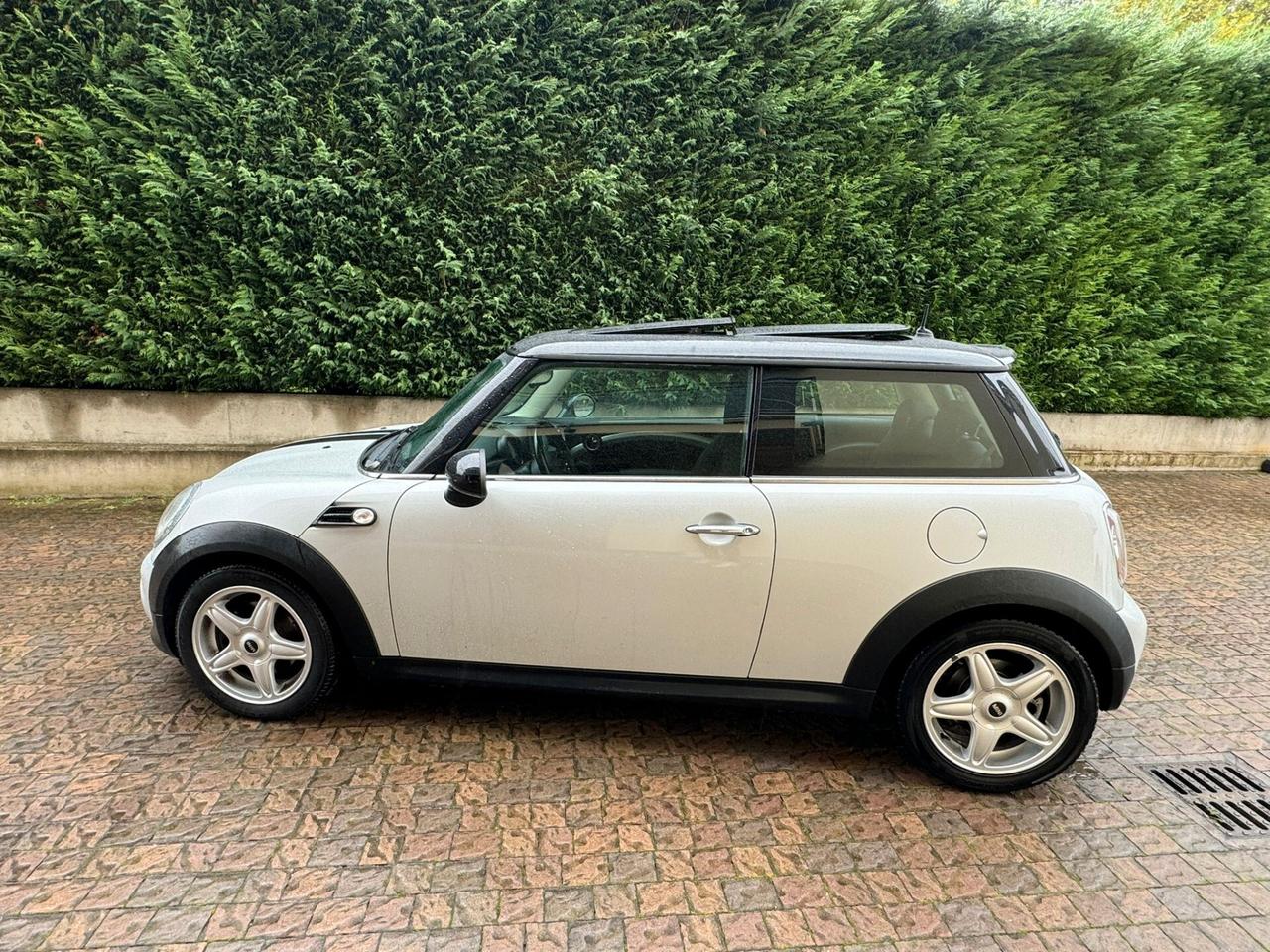 Mini Mini 1.6 16V Cooper D