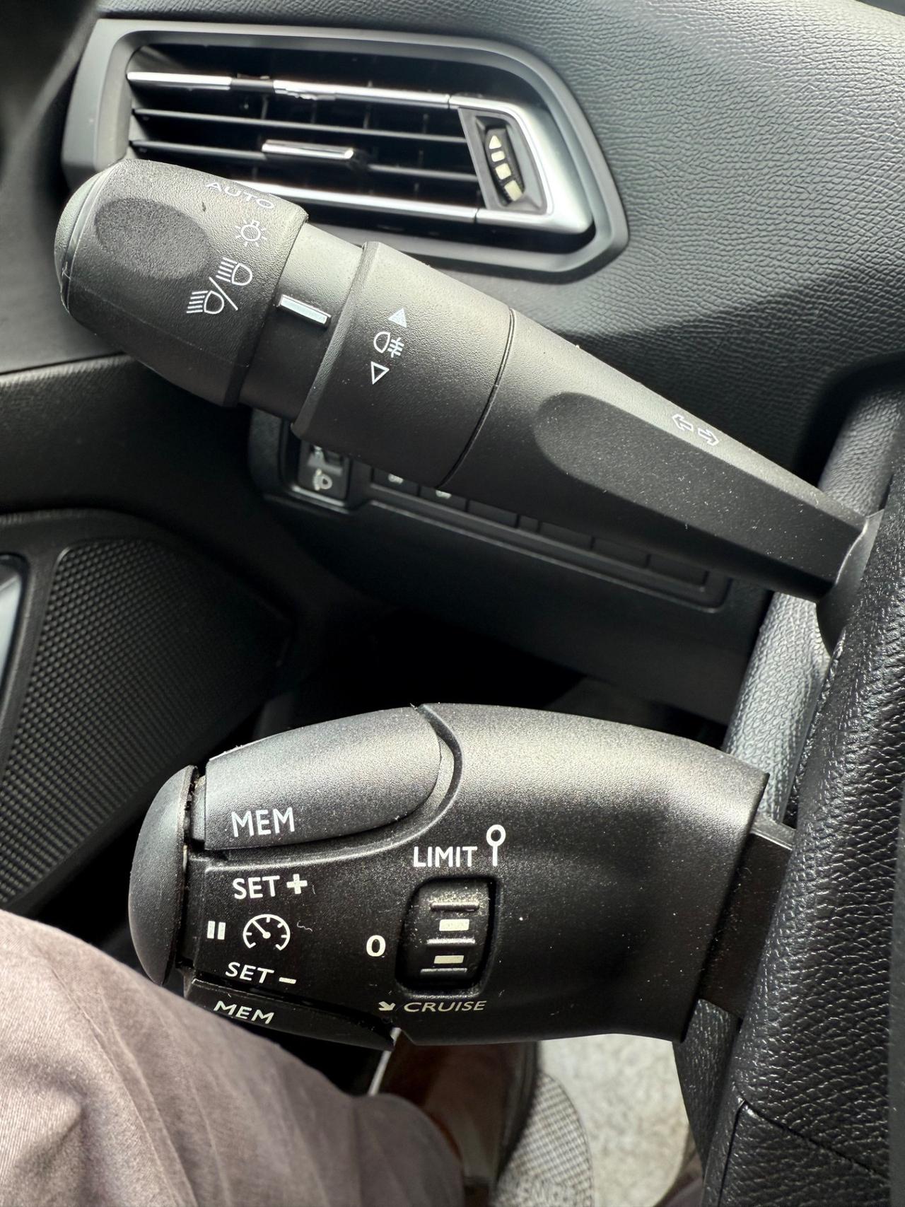 Peugeot 308 1.6 e-HDi Diesel 6MARCE POCHI KM