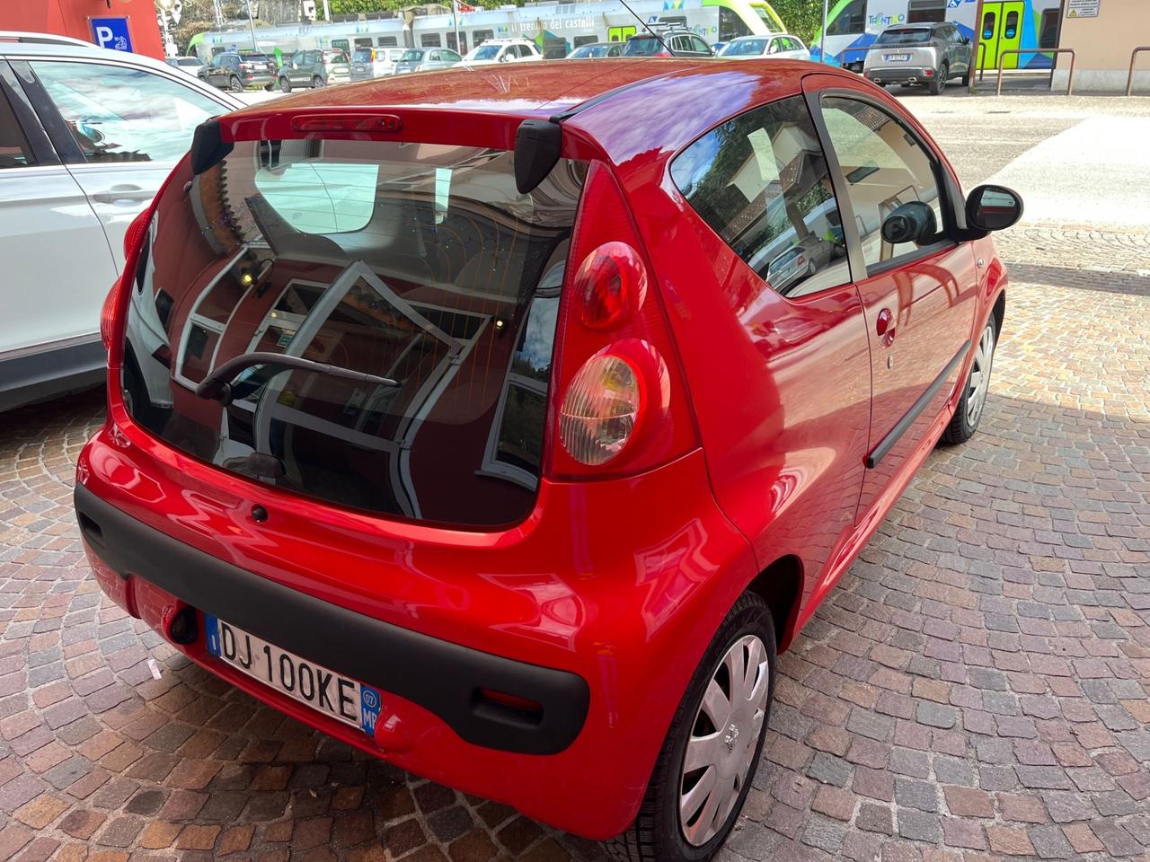 Peugeot 107 1.0 68CV - BENZINA