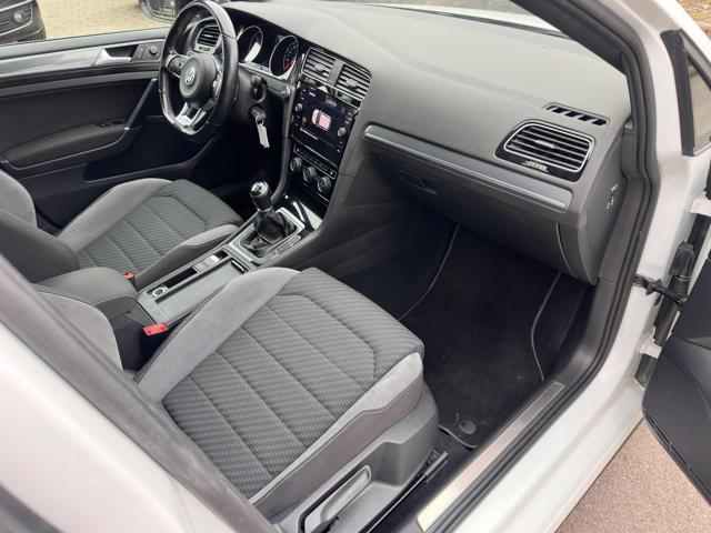 VOLKSWAGEN Golf 2.0 TDI 5p. 150CV R-LINE