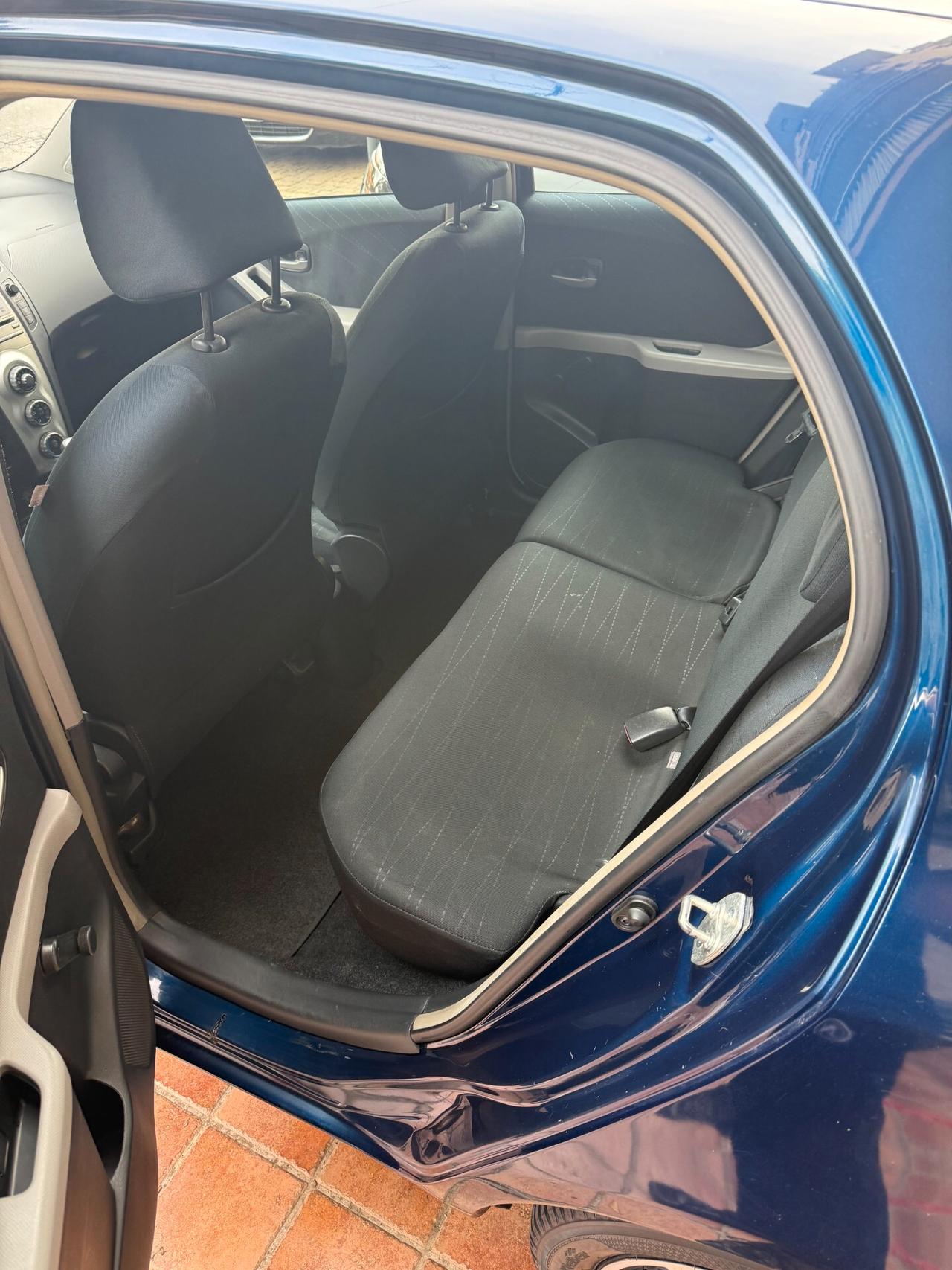 Toyota Yaris 1.3 5 porte Navi