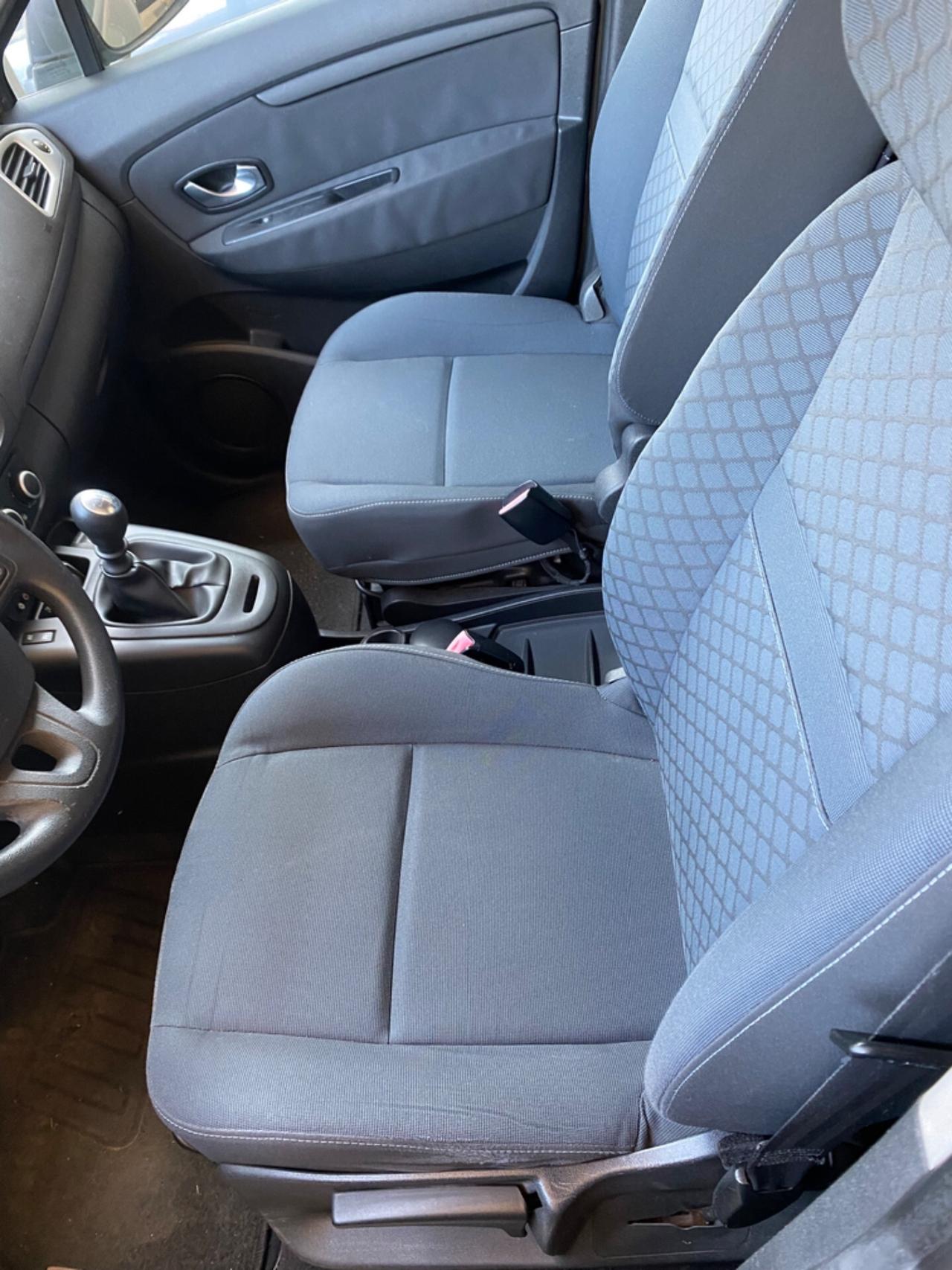 Renault Scenic Scénic X-Mod 1.5 dCi 110CV Luxe