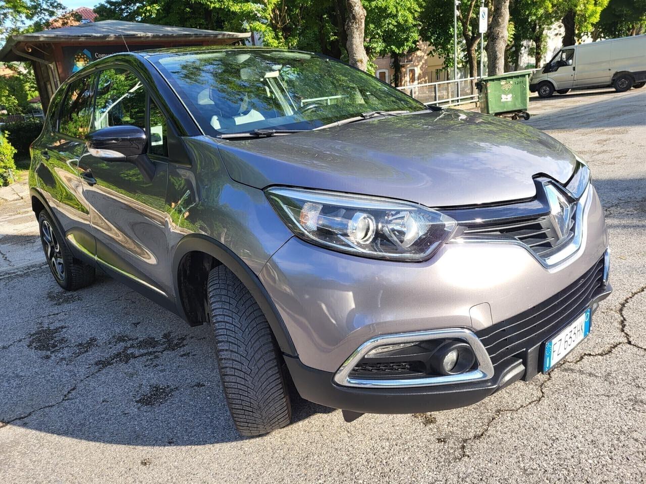 RENAULT CAPTUR 1,5 dCi-NAVI-UNICA PROP-EURO 6B-3 R