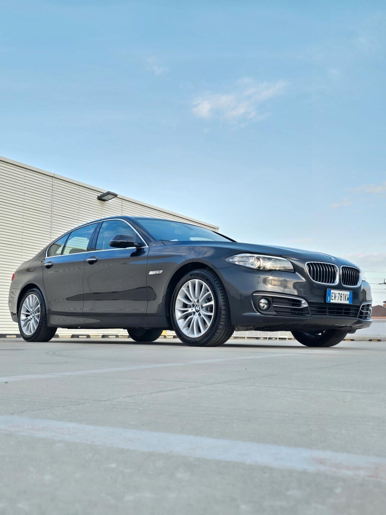 Bmw 520 525d xDrive Luxury