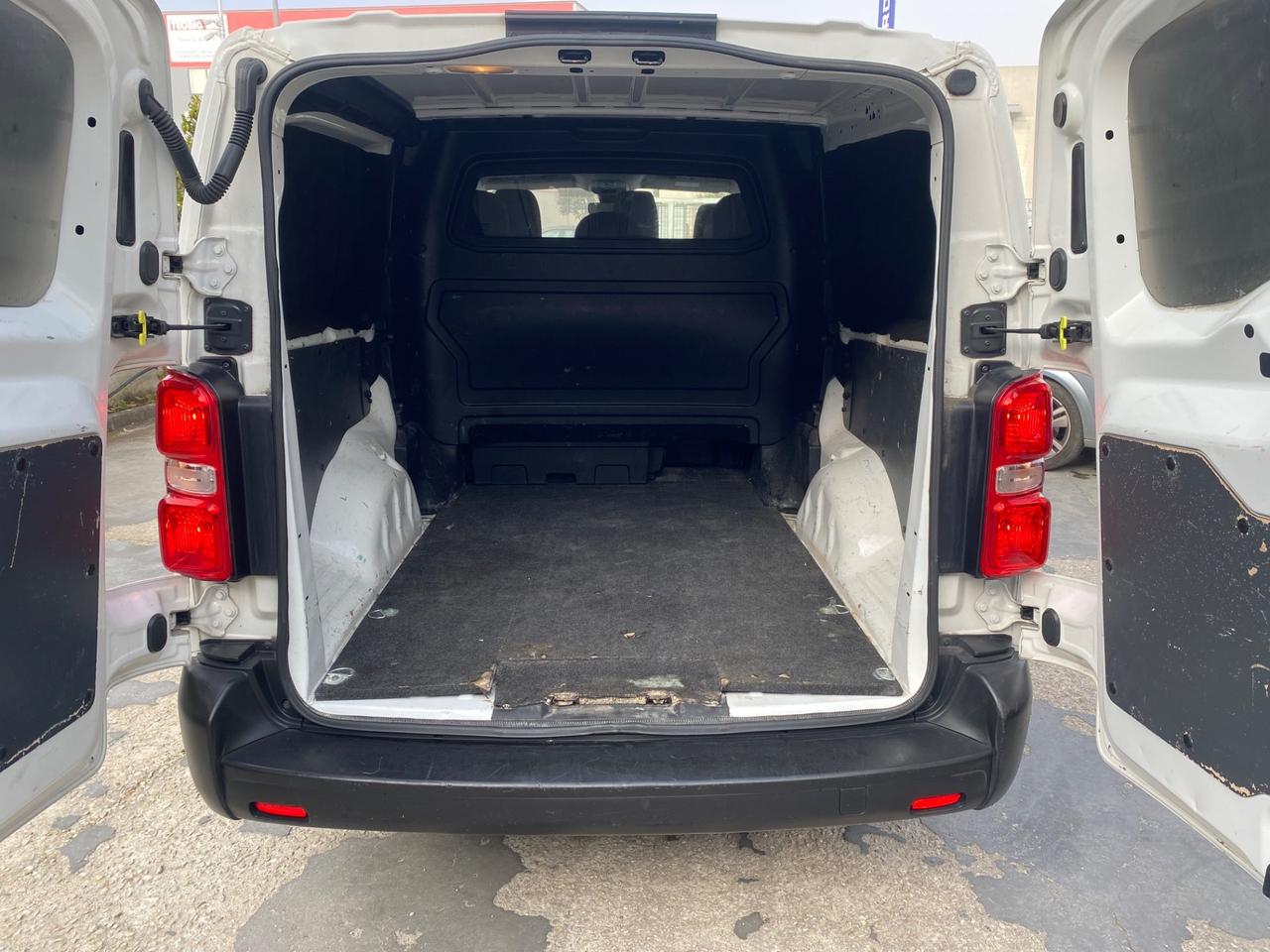 Opel VIVARO 6 POSTI AUTOCARRO