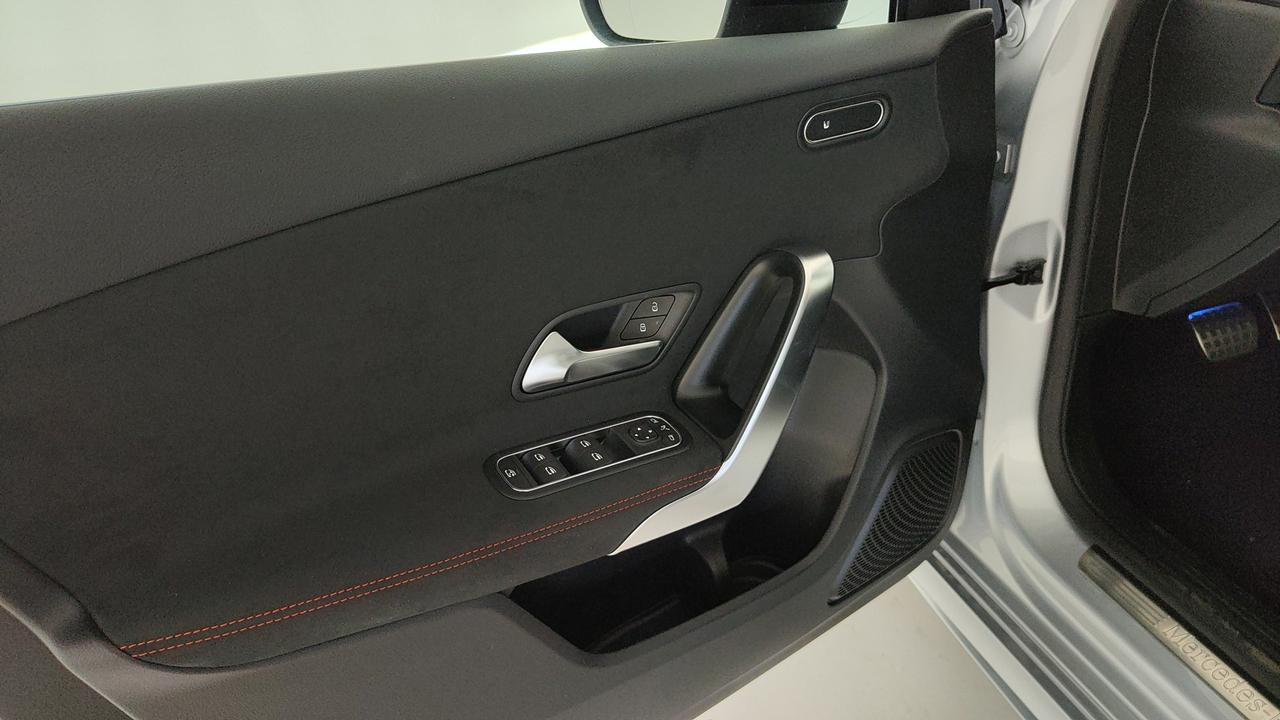 Mercedes-Benz A 180 d Automatic
