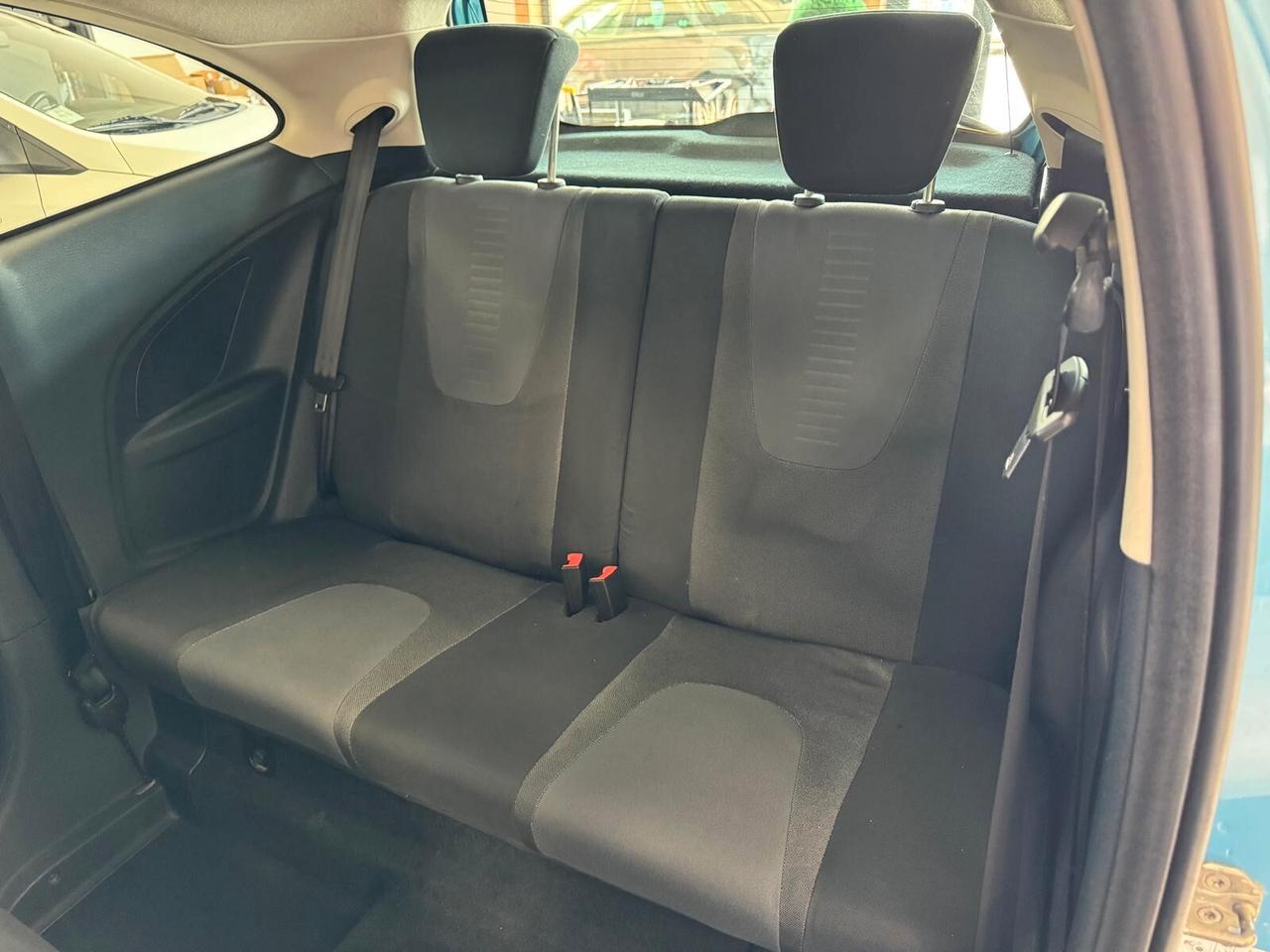 Ford Ka 1.2 BENZ TITANIUM NEOPAT 2009