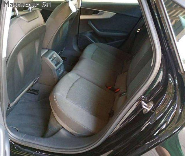 AUDI A4 A4 Berlina 30 2.0 tdi mhev Business 136cv s-tronic