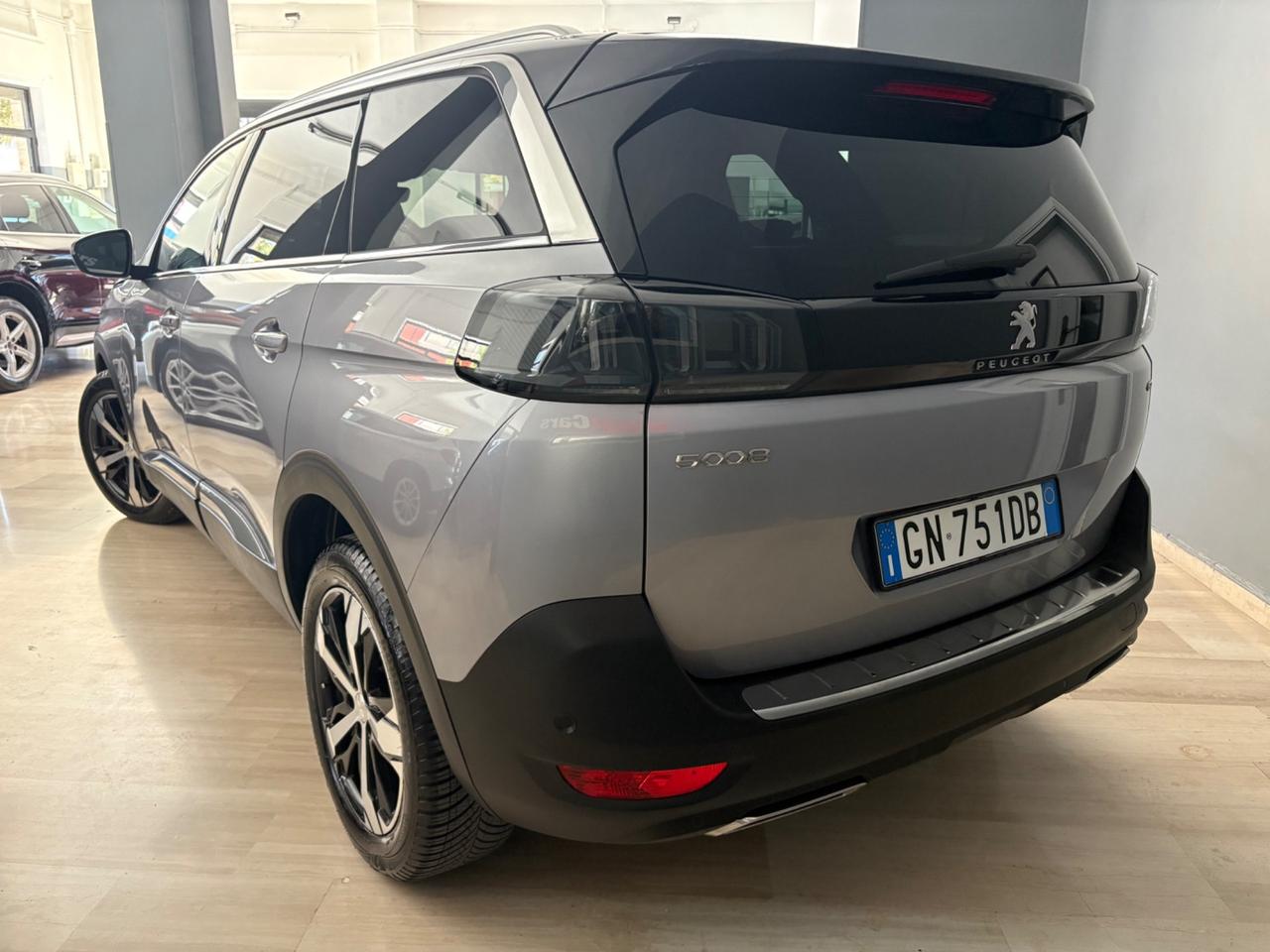 Peugeot 5008 BlueHDi 130 S&S EAT8 GT