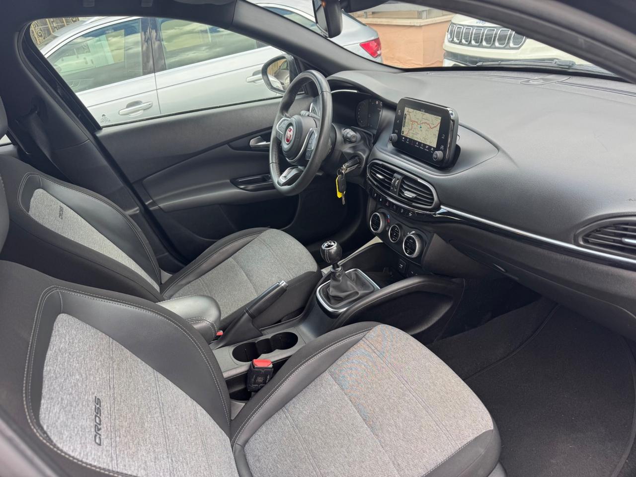 Fiat Tipo 1.6 Mjt S&S 5 porte Cross