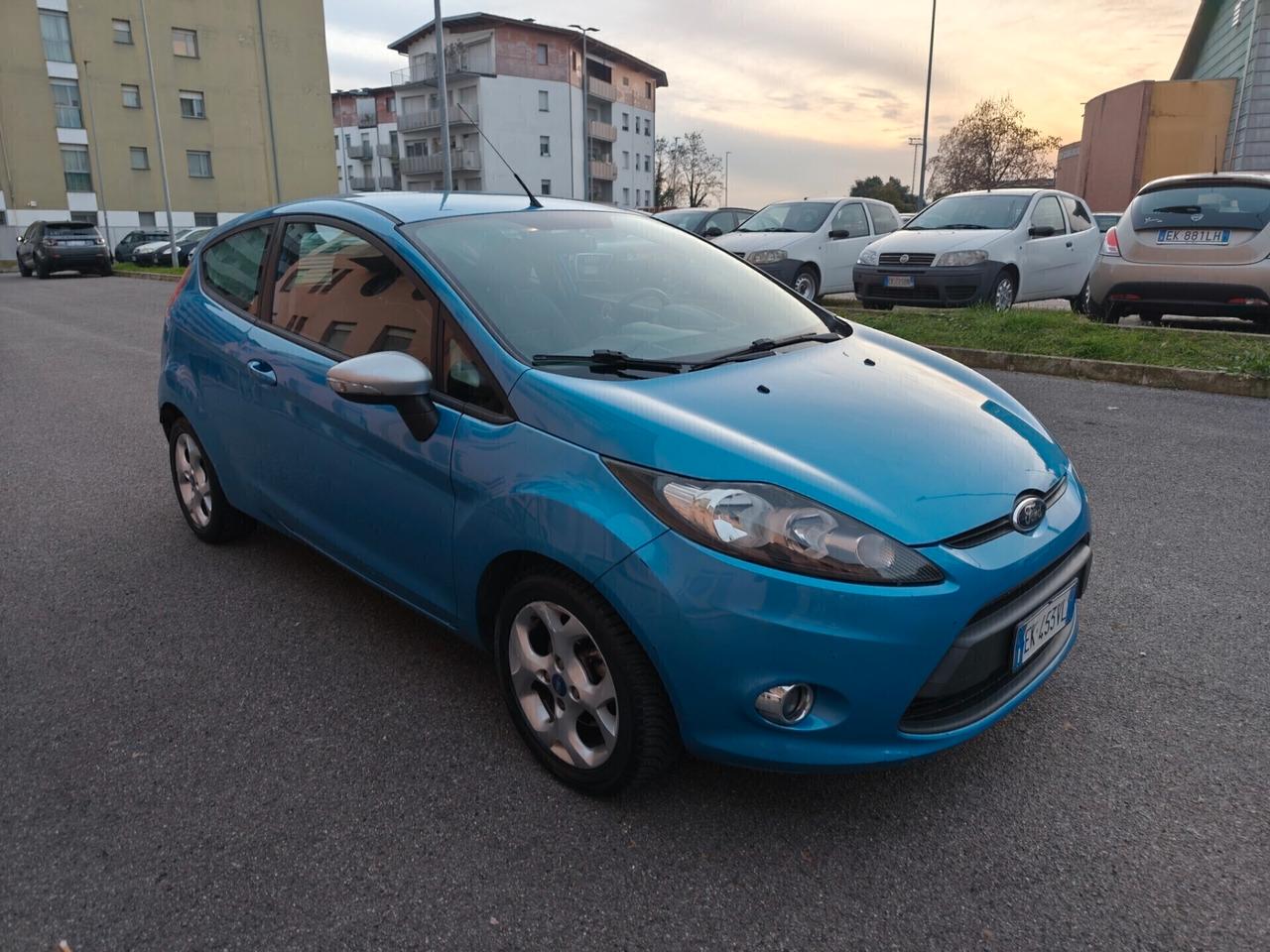 Ford Fiesta 1.2 Benz Titanium euro 5 60CV