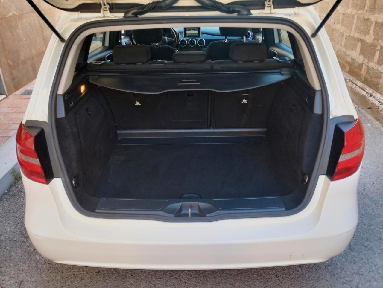MERCEDES-BENZ B 160 EXECUTIVE – SOSPENSIONE NUOVA – € 8.600