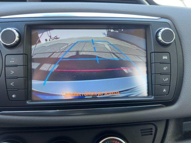 TOYOTA Yaris 1.4 D-4D 5 porte Lounge 1 PROP AUTO X NEOPATENTATI