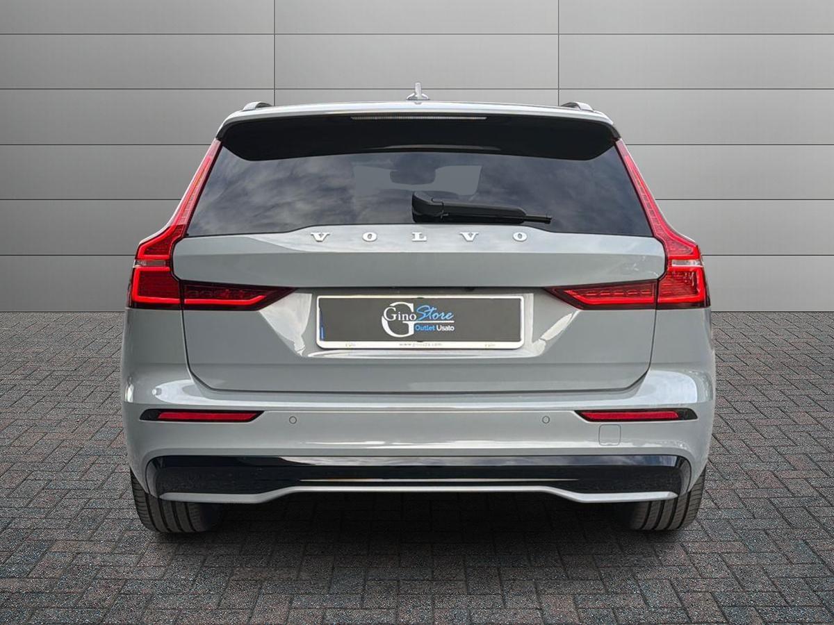 VOLVO V60 2.0 b4 Plus Dark auto