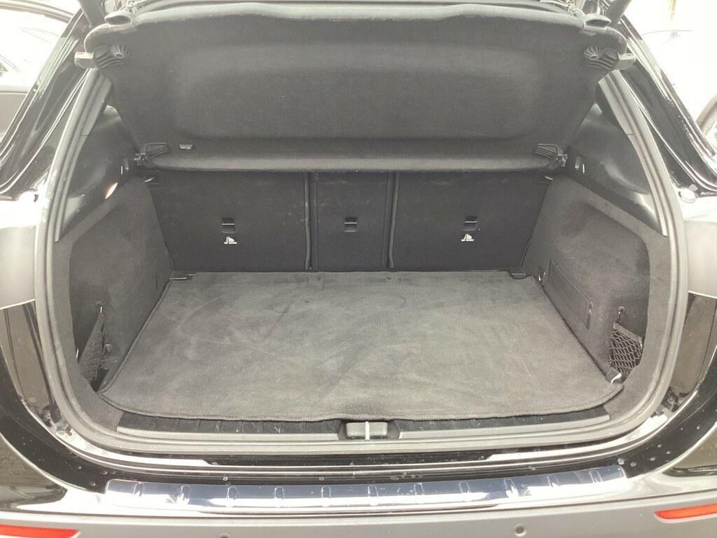 Mercedes GLA 180 180 D Progressive Advanced 8G-DCT