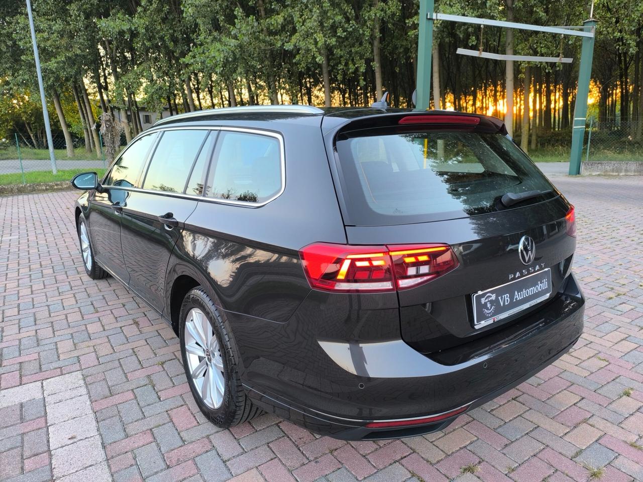 Volkswagen Passat Variant 2.0 TDI SCR 122 CV EVO DSG Business